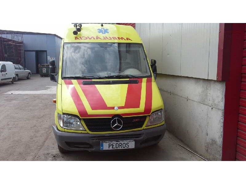 mercedes-benz sprinter 02.00  caja cerrada del año 2003