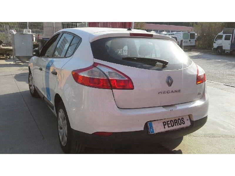 renault megane iii berlina 5 p del año 2012