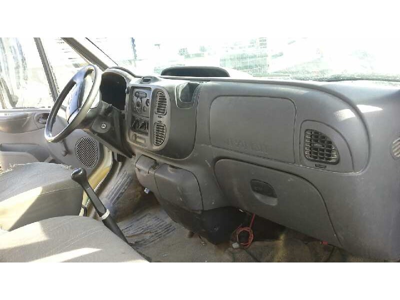 ford transit caja cerrada, corta (fy) (2000 =>) del año 2002