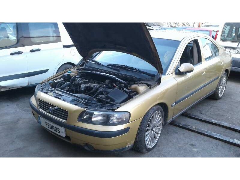 volvo s60 berlina del año 2002