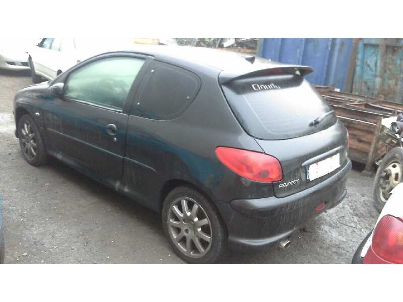 peugeot 206 berlina del año 2004
