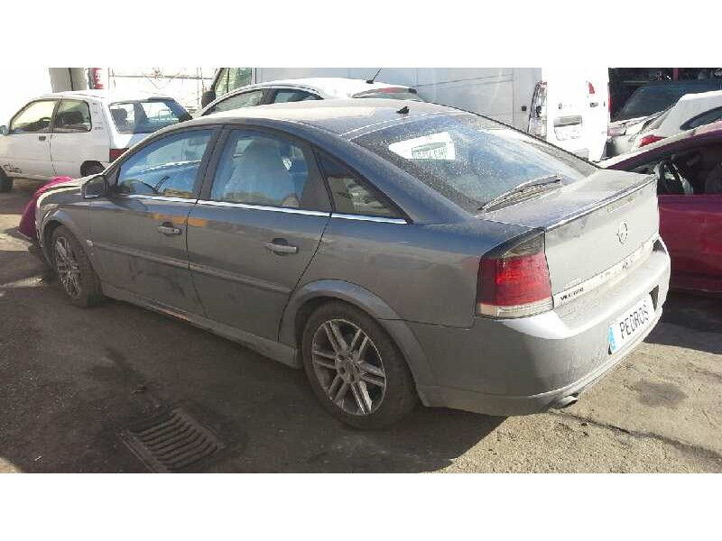 opel vectra c berlina del año 2002