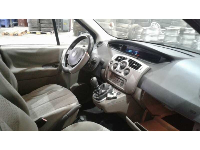 renault scenic ii del año 2006