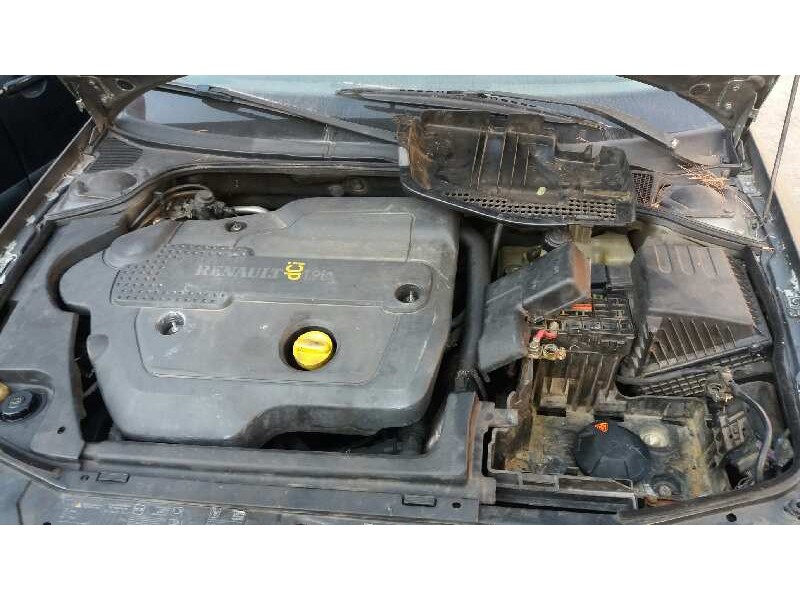 renault laguna ii grandtour (kg0) del año 2002