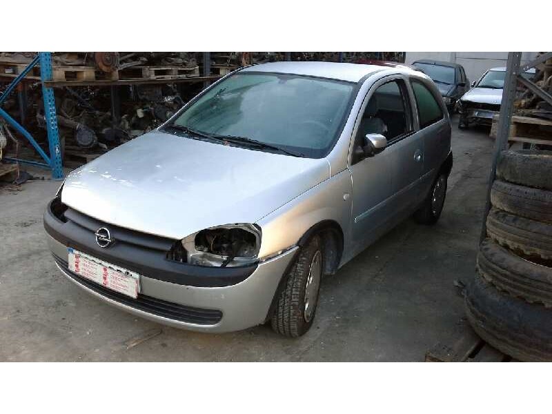 opel corsa c del año 2001