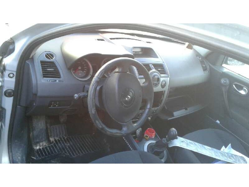 renault megane ii berlina 5p del año 2004