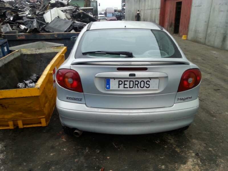 renault megane i coupe fase 2 (da..) del año 2000