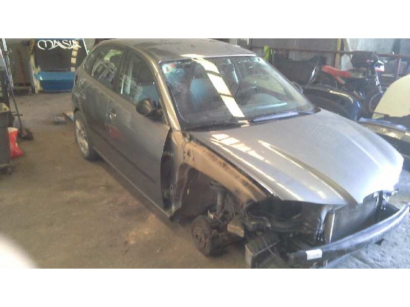seat ibiza (6l1) del año 2004