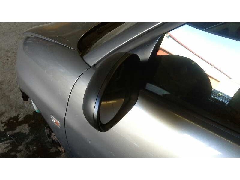 seat ibiza (6l1) del año 2004