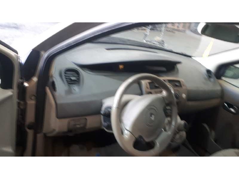 renault scenic ii del año 2006