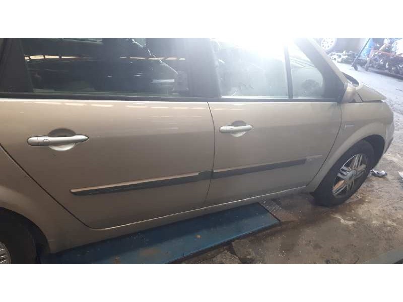 renault scenic ii del año 2006