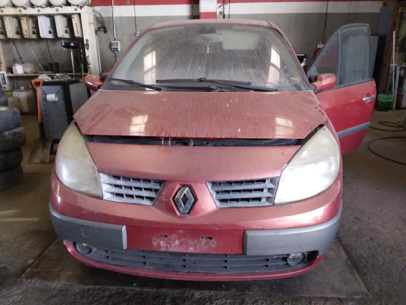 renault scenic ii del año 2004