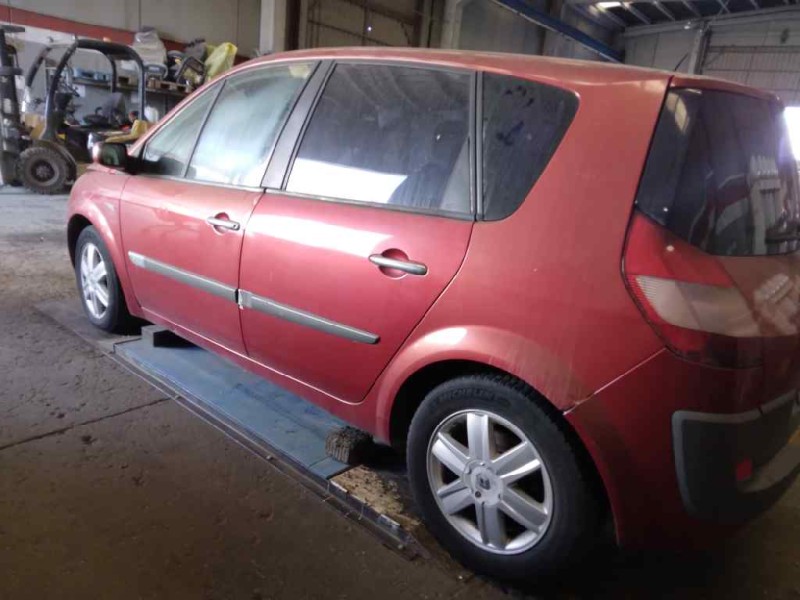 renault scenic ii del año 2004