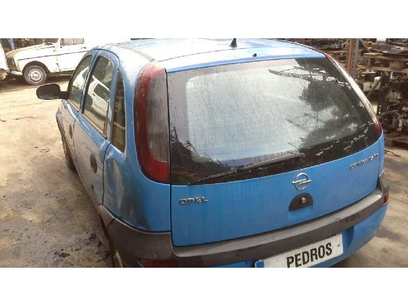 opel corsa c del año 2001