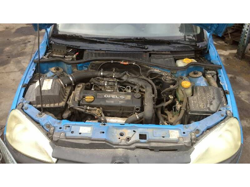 opel corsa c del año 2001