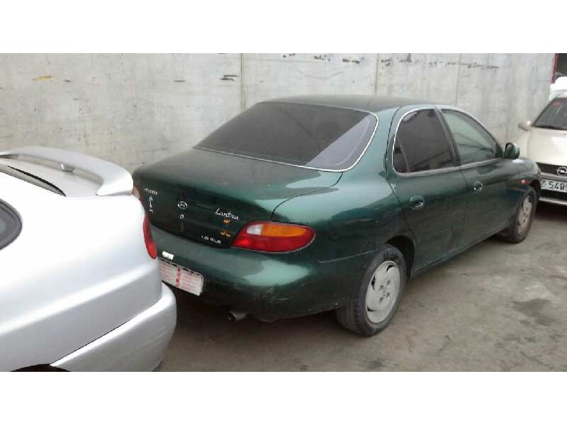 hyundai lantra berlina (rd) del año 1997