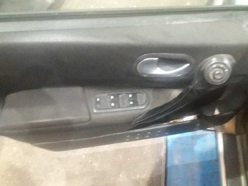 renault megane ii berlina 5p del año 2004