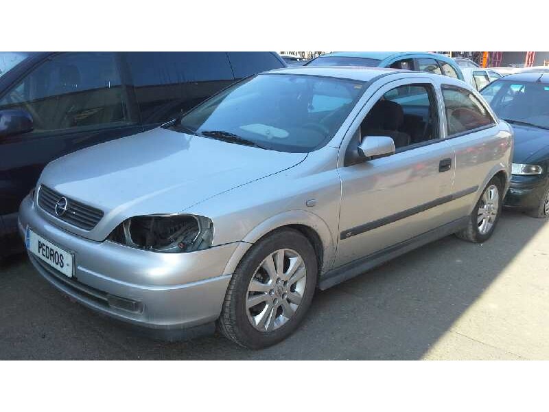 opel astra g berlina del año 2001