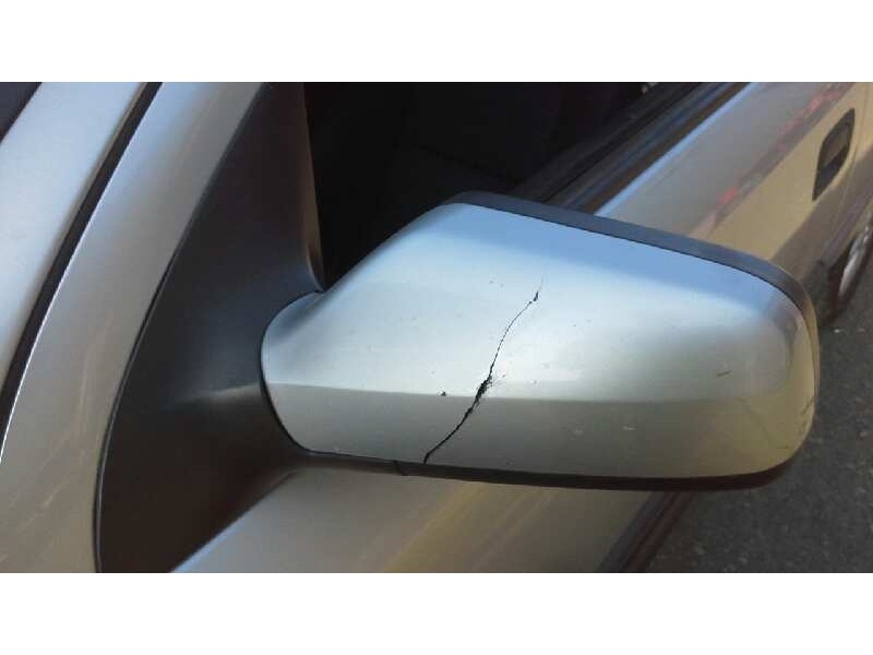 opel astra g berlina del año 2001