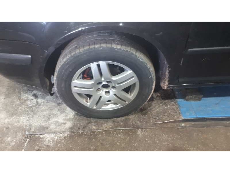 volkswagen golf iv berlina (1j1) del año 1999