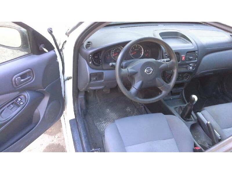nissan almera (n16/e) del año 2004
