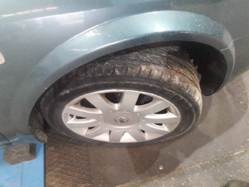 nissan primera berlina (p12) del año 2002