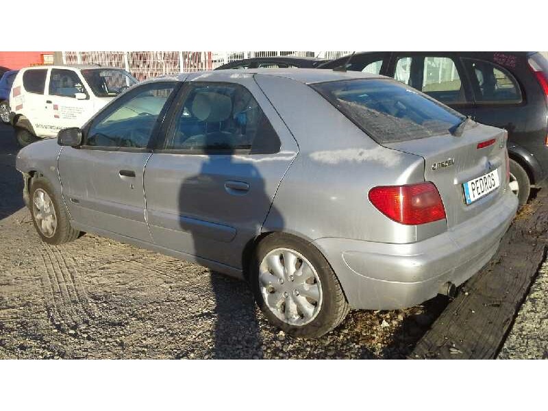 citroën xsara berlina del año 2001