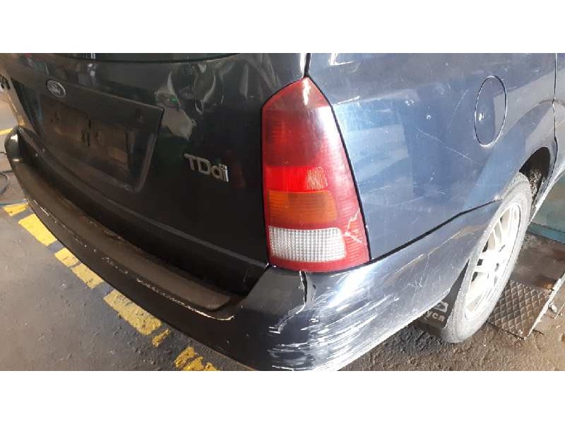 ford focus turnier (cak) del año 2001