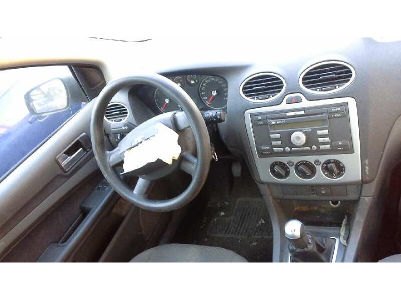 ford focus berlina (cap) del año 2005