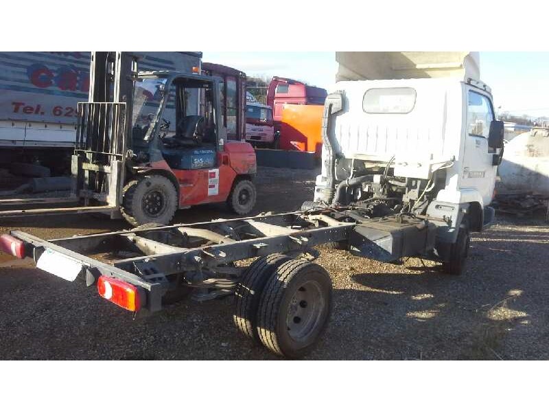 nissan cabstar e del año 2000