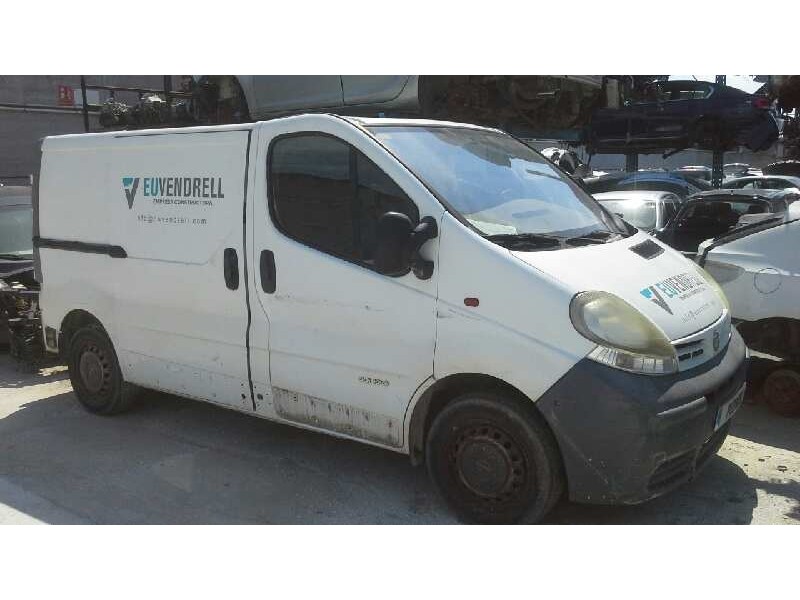 nissan primastar (x83) del año 2002