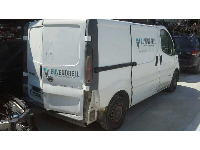 nissan primastar (x83) del año 2002