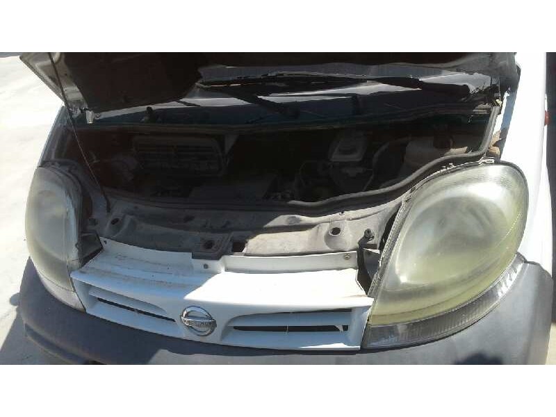 nissan primastar (x83) del año 2002