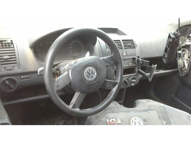 volkswagen polo (9n1) del año 2002