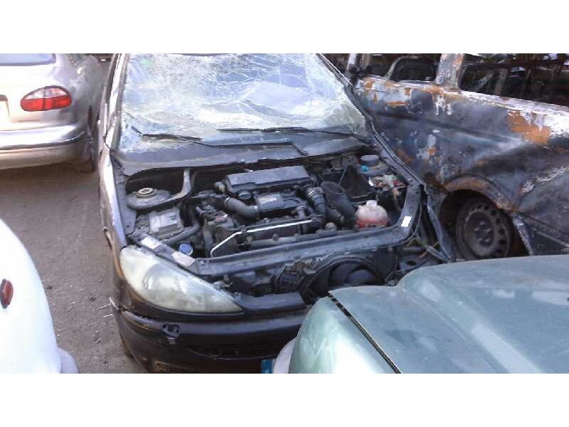 peugeot 206 berlina del año 2002