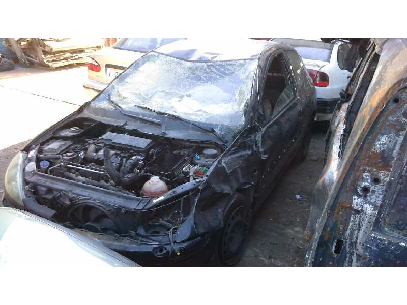 peugeot 206 berlina del año 2002