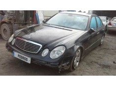 mercedes-benz clase e (w211) berlina del año 2004