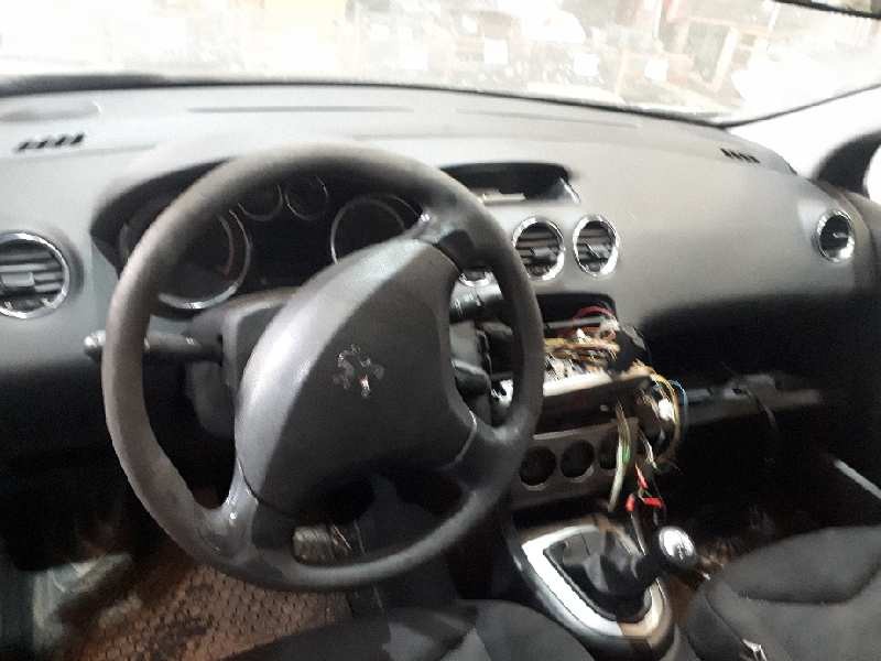 peugeot 308 del año 2011