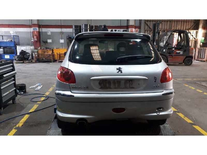 peugeot 206 berlina del año 2003