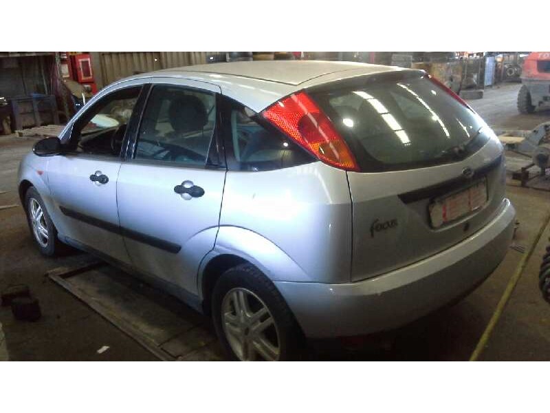 ford focus berlina (cak) del año 1999