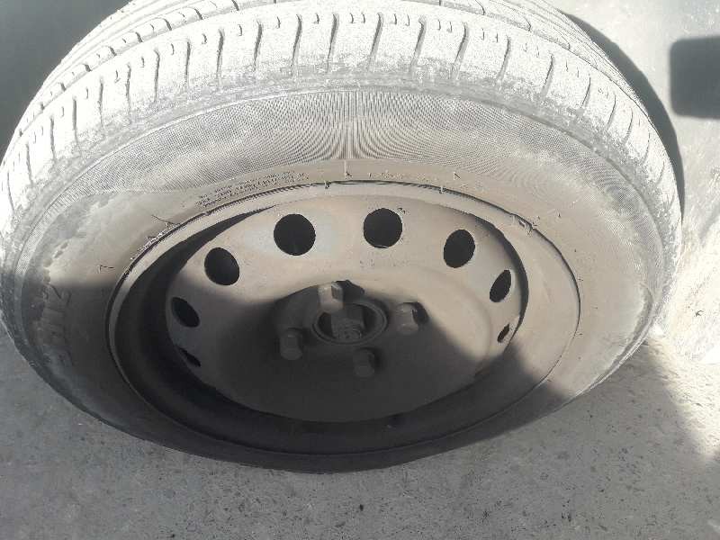 peugeot 206 berlina del año 2000