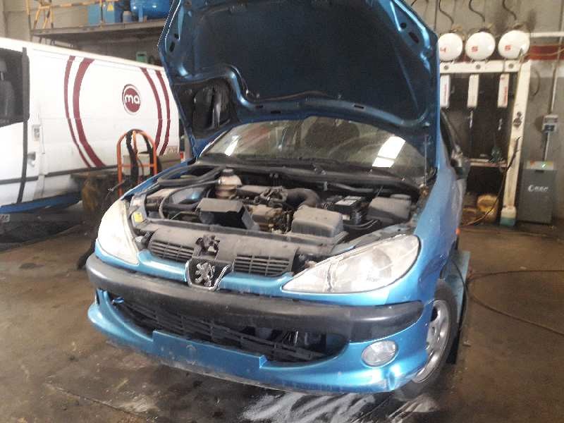 peugeot 206 berlina del año 1999