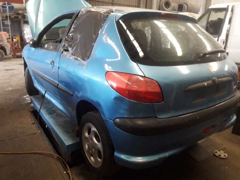 peugeot 206 berlina del año 1999