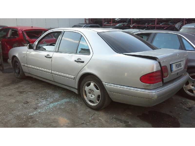 mercedes-benz clase e (w210) berlina diesel del año 1998
