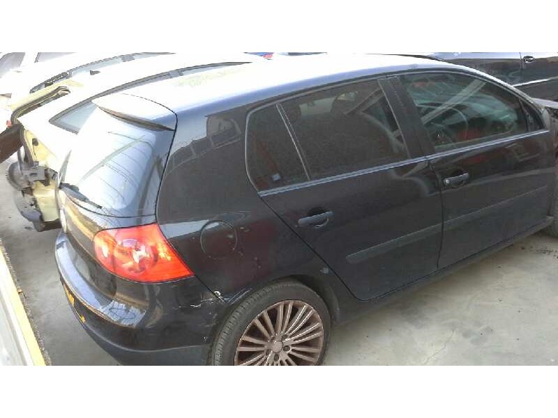 volkswagen golf v berlina (1k1) del año 2004
