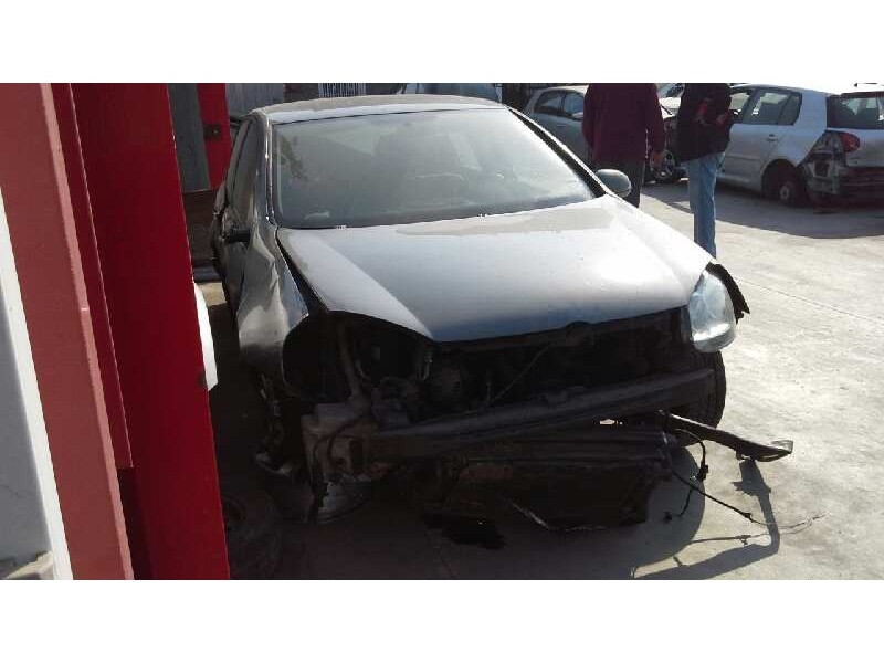 volkswagen golf v berlina (1k1) del año 2005