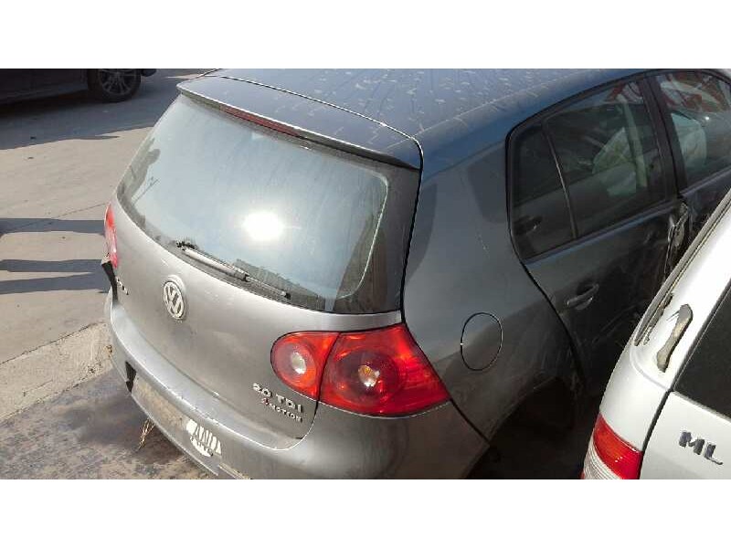 volkswagen golf v berlina (1k1) del año 2005