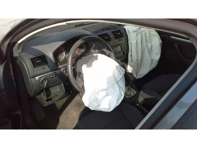 volkswagen golf v berlina (1k1) del año 2005