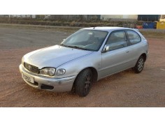 toyota corolla (e11) del año 2000