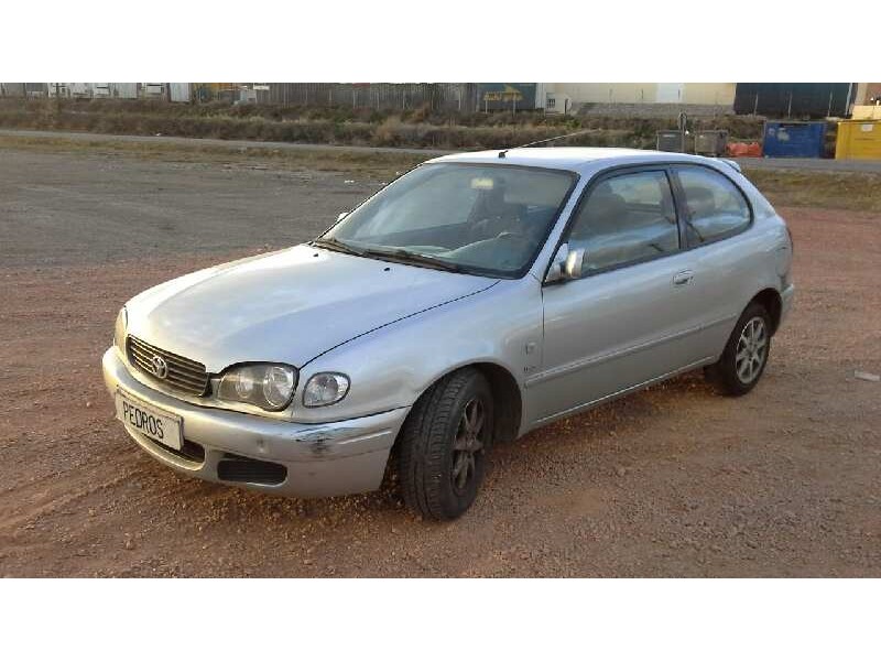 toyota corolla (e11) del año 2000